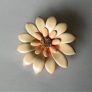 VINTAGE Peach & Cream Daisy Flower Brooch | Gold-Tone Center | 2.25”